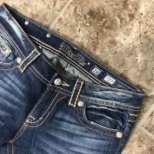 Miss Me. Excellent condition. 28x30.5